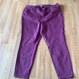 Burgundy plus size jeans that stretch